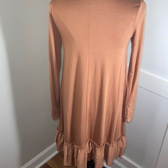 Tan dress - 3/$25 - Picture 4 of 5